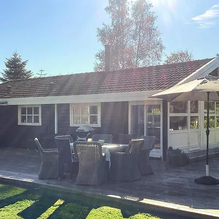 4 Star In Vaeggerlose * Bøtø By