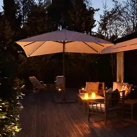 4 Star In Vaeggerlose Dom wakacyjny Bøtø By